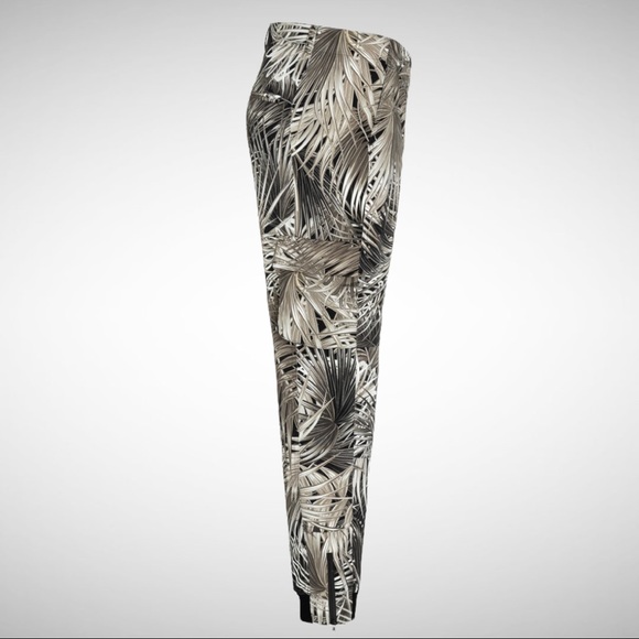 Cambio Textile Pants Jules Jungle Leaves 2 - Picture 3 of 10